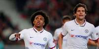Willian marcou o gol da vit&oacute;ria do Chelsea.  Foto: Andrew Couldridge / Reuters