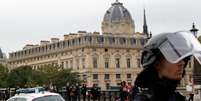 Policiais no entorno do quartel-general da polícia em Paris
03/10/2019
REUTERS/Philippe Wojazer  Foto: Reuters