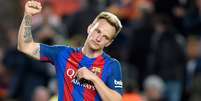 Rakitic não vive bom momento no Barcelona (Foto: AFP)  Foto: Lance!