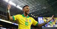 Neymar tem 61 gols pelo Brasil (Foto: MICHAEL REAVES/AFP)  Foto: Lance!