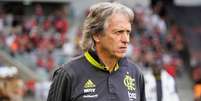 Jorge Jesus na vitória do Flamengo sobre o Athletico neste domingo (Foto: Carlos Pereyra/Fotoarena/Lancepress!)  Foto: Lance!