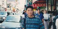 Yoshihiro Hattori em foto durante uma viagem a San Francisco em 1992; ele era um intercambista japonês que passava um ano nos EUA  Foto: Família Hattori / BBC News Brasil