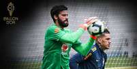 Alisson está entre os finalistas da Bola de Ouro e também entre os melhores goleiros  Foto: Reprodução/Twitter/France Football / Estadão Conteúdo