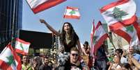 Protestos contra o governo em Beirute, capital do Líbano  Foto: EPA / Ansa - Brasil