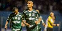 Deyverson abriu o placar em vitória do Palmeiras por 2 a 1 diante do Avaí (Foto: Eduardo Valente/Lancepress!)  Foto: Lance!