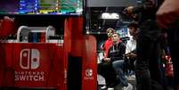 Nintendo Switch é usado durante Paris Games Week (PGW), na França 29/10/2019 REUTERS/Benoit Tessier  Foto: Reuters