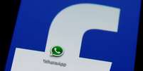 Logotipo do Facebook, com o ícone de sua controlada Whatsapp no centro. 20/2/2014.REUTERS/Dado Ruvic  Foto: Reuters