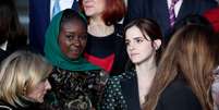 Atriz Emma Watson (&agrave; direita) participa de encontro sobre igualdade de g&ecirc;nero no Pal&aacute;cio do Eliseu em Paris
19/02/2019
Yoan Valat/Pool via REUTERS  Foto: Reuters