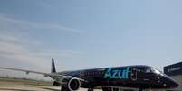 Avião da Azul no aeroporto de São José dos Campos. 12/9/2019. REUTERS/Roosevelt Cassio  Foto: Reuters