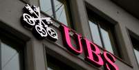 Logo do banco su&iacute;&ccedil;o UBS em pr&eacute;dio de Zurique
27/01/2017
REUTERS/Arnd Wiegmann  Foto: Reuters