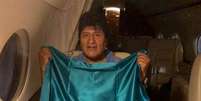 Ex-presidente da Bolívia Evo Morales a bordo de avião do governo mexicano a caminho do México
11/11/2019
Marcelo Ebrard via Twitter via REUTERS  Foto: Reuters