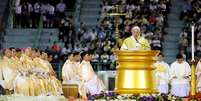 Papa Francisco durante missa no Est&aacute;dio Nacional de Bangcoc, na Tail&acirc;ndia
21/11/2019
REUTERS/Remo Casilli  Foto: Reuters