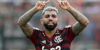 Gabigol comemora o seu segundo gol, o gol que decretou a virada emocionante contra o River Plate REUTERS/Guadalupe Pardo  Foto: Reuters