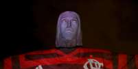 Cristo Redentor "veste" a camisa do Flamengo.  Foto: Wilton Junior / Estad&atilde;o Conte&uacute;do