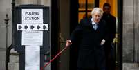 Premiê britânico, Boris Johnson, deixa local de votação com seu cachorro, Dilyn, em Londres
12/12/2019
REUTERS/Henry Nicholls  Foto: Reuters