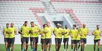 Flamengo treinou com o grupo completo no campo (Foto: Alexandre Vidal)  Foto: Lance!