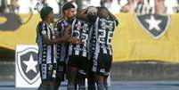 Jogadores do Botafogo em comemoração de gol (Foto: Vítor Silva/Botafogo)  Foto: Gazeta Esportiva