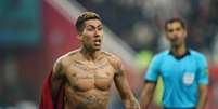 Roberto Firmino comemora gol marcado na final do Mundial de Clubes contra o Flamengo
21/12/2019 REUTERS/Ibraheem Al Omari   Foto: Reuters