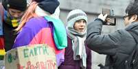 Ativista Greta Thunberg comemora seu anivers&aacute;rio de 17 anos com a greve semana em frente ao Parlamento sueco
03/01/2020
TT News Agency/Claudio Bresciani/via REUTERS
  Foto: Reuters