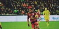 Habib Diallo, do Metz, tem 10 gols no Campeonato Francês (Foto: FC Metz)  Foto: Lance!