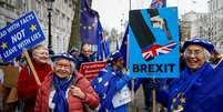Manifestantes anti-Brexit protestam em frente a Downing Street, em Londres
08/01/2020
REUTERS/Henry Nicholls  Foto: Reuters
