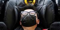 Passageiro com máscara de proteção em estação de trem em Xangai
22/01/2020
REUTERS/Aly Song  Foto: Reuters
