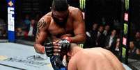 Cigano toma joelhada de Blaydes em derrota no UFC  Foto: Divulgação / UFC / Estadão