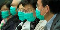 Líder do Executivo de Hong Kong, Carrie Lam, e outras autoridades da cidade concedem entrevista coletiva sobre coronavírus
28/01/2020
REUTERS/Tyrone Siu  Foto: Reuters