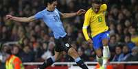 Duílio afirmou ter sondado os astros do PSG: Cavani e Neymar (AFP)  Foto: LANCE!