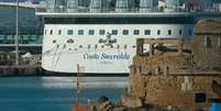 Navio Costa Smeralda atracada na cidade italiana de Civitavecchia 
30/01/2020
Local Team/REUTERS TV via REUTERS  Foto: Reuters