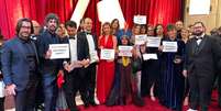 Petra Costa e documentaristas de &#039;Democracia em Vertigem&#039; protestaram no Oscar 2020  Foto: Petra Costa/ Instagram / Reprodução