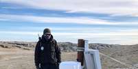 Pesquisador Marcio Francelino, que fez a medição na estação meteorológica da base Marambio, na Península Antártica  Foto: Projeto Terrantar / Divulgação / Estadão Conteúdo