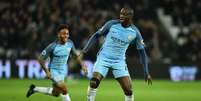 Yaya Tourésport recife e bahia palpiteação pelo Manchester City (Foto: Glyn Kirk / AFP)  Foto: Lance!