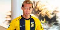 Keisuke Honda pelo Vitesse (Foto: Divulgação)  Foto: Lance!