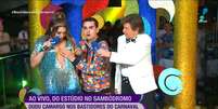 Simony, Dudu Camargo e Nelson Rubens durante cobertura ao vivo da Rede TV do carnaval   Foto: Reprodução/ Rede TV / Estadão