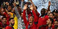 Portugal venceu a primeira edição do torneio europeu (Foto: GABRIEL BOUYS / AFP)  Foto: Lance!