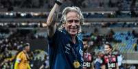 Técnico Jorge Jesus comemora título de campeão pelo Flamengo após vitória sobre o Independiente Del Valle na final da Recopa 2020, no Maracanã  Foto: NAYRA HALM/FOTOARENA / Estadão Conteúdo