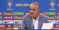 Tite brinca com pergunta sobre possível 'discussão' com Jardine para chamar Bruno Guimarães (Foto: Lucas Figueiredo/CBF)  Foto: Lance!