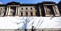 Segurança caminha em frente ao Banco Central do Japão
23/01/2019
REUTERS/Issei Kato  Foto: Reuters