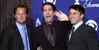 Atores Matthew Perry, David Schwimmer e Matt LeBlanc, do seriado Friends. 13/1/2002 in Pasadena.   Foto: Reuters