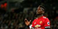 Pogba pode ficar mais tempo em Manchester (Foto: AFP)  Foto: Lance!