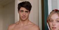 Noah Centíneo em &#039;SPF-18&#039;  Foto: IMDB / Reprodução