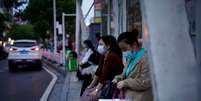 Ponto de ônibus em Xianning, na província de Hubei 25/3/2020 REUTERS/Aly Song  Foto: Reuters