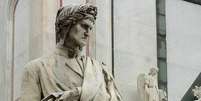 Estátua de Dante Alighieri em Florença  Foto: Ansa / Ansa - Brasil