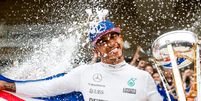 Hamilton tem seis títulos da Fórmula 1 (Foto: Reprodução/ Mercedes)  Foto: Gazeta Esportiva