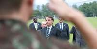 Presidente da República, Jair Bolsonaro recebe Honras Militares ao desembarcar na Academia Militar das Agulhas Negras (AMAN) em Resende, RJ.  Foto: Flickr Planalto/ Marcos Corrêa / Reprodução