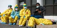 Profissionais de saúde estão desproporcionalmente em risco na pandemia de coronavírus  Foto: Getty Images / BBC News Brasil
