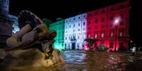 Palácio Chigi, sede do governo, iluminado com as cores da bandeira da Itália  Foto: ANSA / Ansa - Brasil