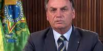 Presidente Jair Bolsonaro afirmou em pronunciamento que prefeitos não o consultaram para decretar quarentena  Foto: RD1