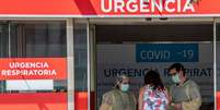 Segundo especialistas, até agora o sistema de saúde chileno tem dado conta  Foto: Getty Images / BBC News Brasil
